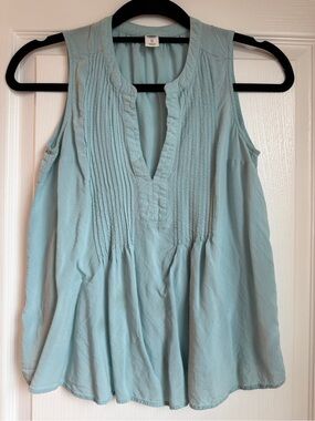Old Navy Light Blue Pintuck Sleeveless Camisole